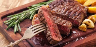 Кухар розповів про крутий рецепт маринаду для стейків 