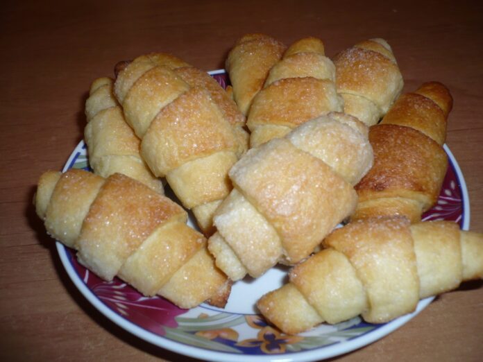 Простий рецепт рогаликів Простий рецепт рогаликів