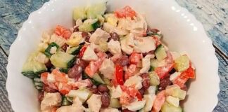 Простий салат із грибами та соковитою шинкою на вечерю та до святкового столу