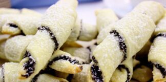 Рецепт смачних рогаликів із маком