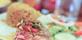 Три експрес-рецепти з консервованого тунця від шеф-кухаря