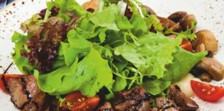 Рецепт смачного печінкового салату