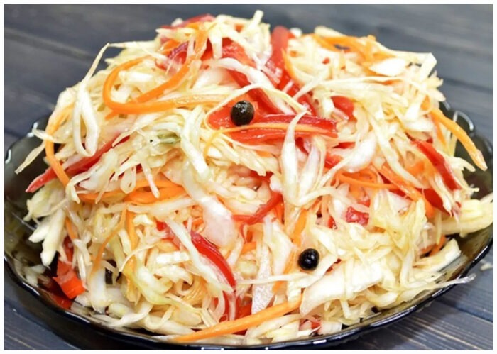 Домашні страви: інгредієнт, який змінить смак вашого салату із капусти