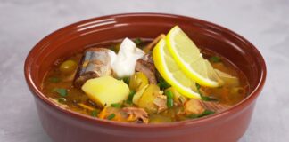 Як приготувати рибну солянку: рецепт від шеф-кухаря