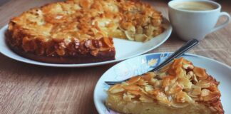 Рецепт пісного пирога з мигдалевого борошна нашвидкуруч