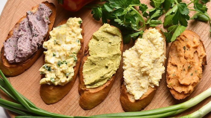 Рецепт смачної намазки на хліб з простих інгредієнтів Рецепт смачної намазки на хліб з простих інгредієнтів