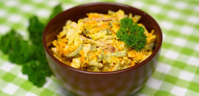 Як приготувати смачний салат з печінки: рецепт