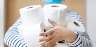 Навіщо класти туалетний папір у холодильник