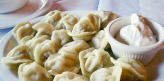 Кухар пояснив, чому не можна кидати пельмені в окріп