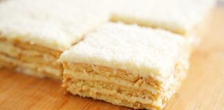 Смачний кокосовий торт із ніжним кремом: рецепт 