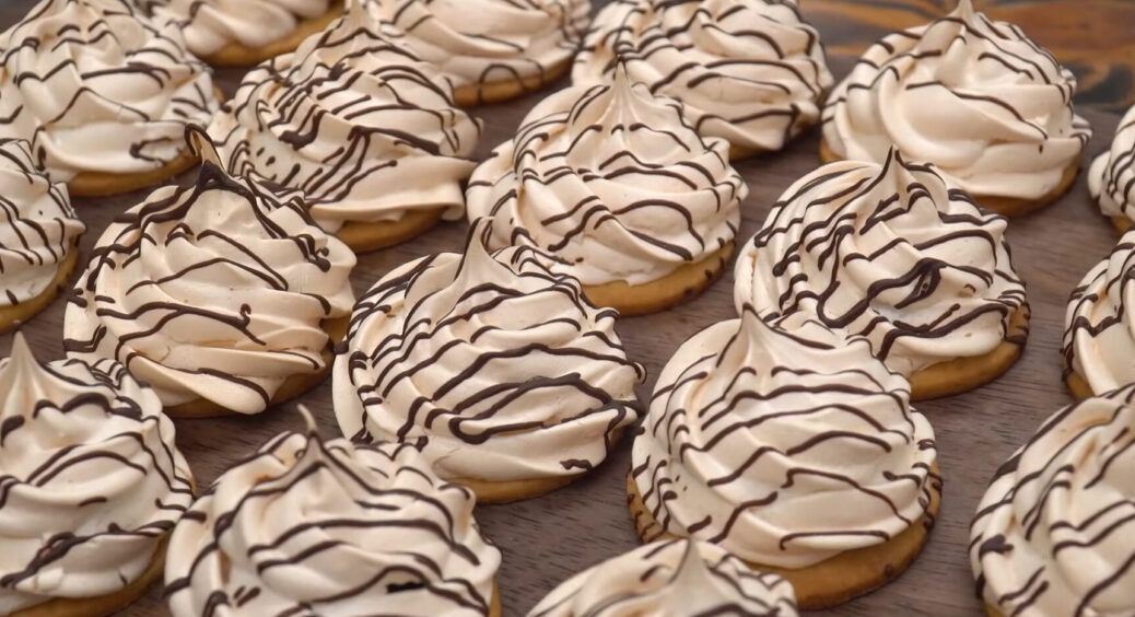 Десерт “Французький поцілунок” готую вже 20 років, а він досі найулюбленіший: дуже смачний і швидкий рецепт 