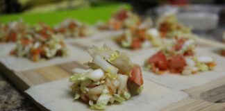 Як приготувати гострий салат з пекінської капусти: простий рецепт