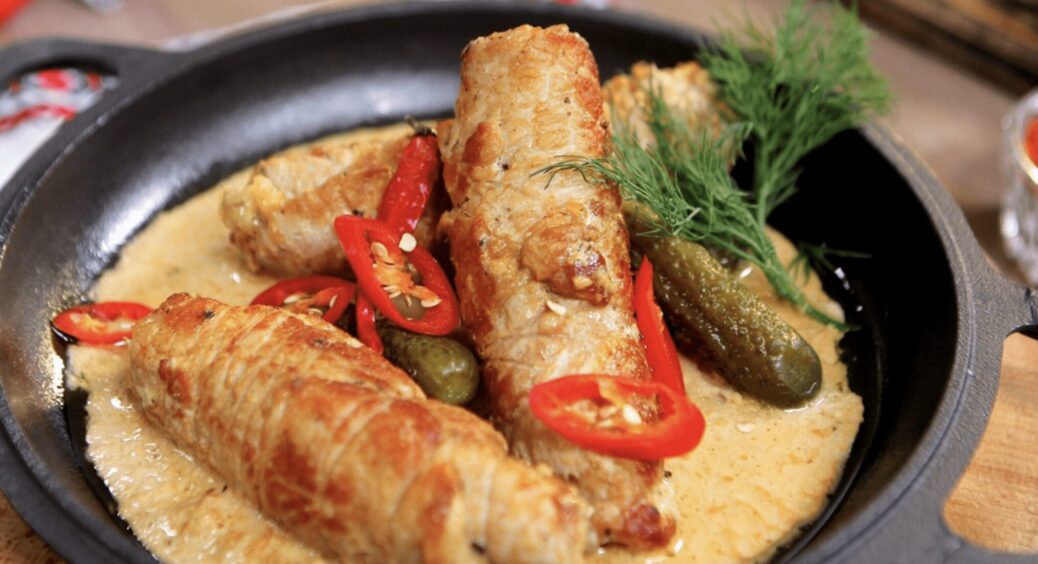 Рецепт соковитих і ароматних кручеників з куркою і грибами по-волинськи: дуже просто і краще, ніж у свекрухи 