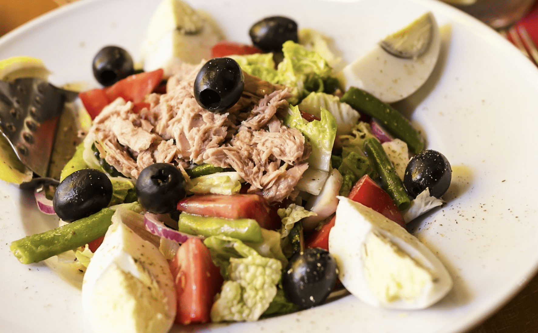 Рецепт ідеальної збалансованої вечері – салат з тунцем та рисом