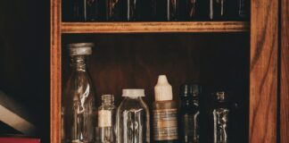 Як застосувати перекис водню в побуті