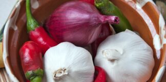 Як вирощувати перець, часник і цибулю