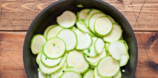 Простий рецепт кабачкового пирога