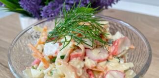 Рецепт крабового салату з солоними огірками