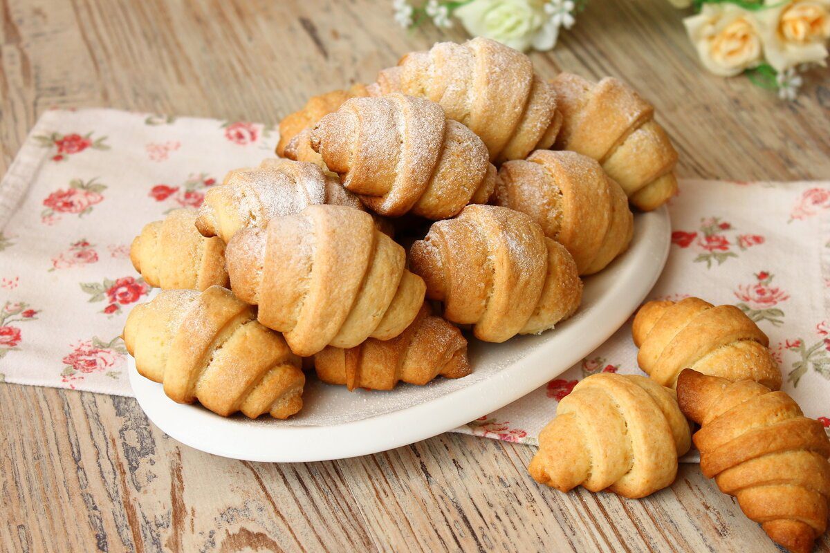 Кулінари назвали найсмачніший рецепт домашніх рогаликів з абрикосом