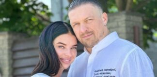 Олександр Усик зі своєю дружиною похрестили свою донечку 