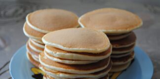 Ідеальний рецепт панкейків: з ягодами ще краще 