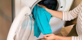 Експерти розповіли, які речі не можна прати в пральній машинці