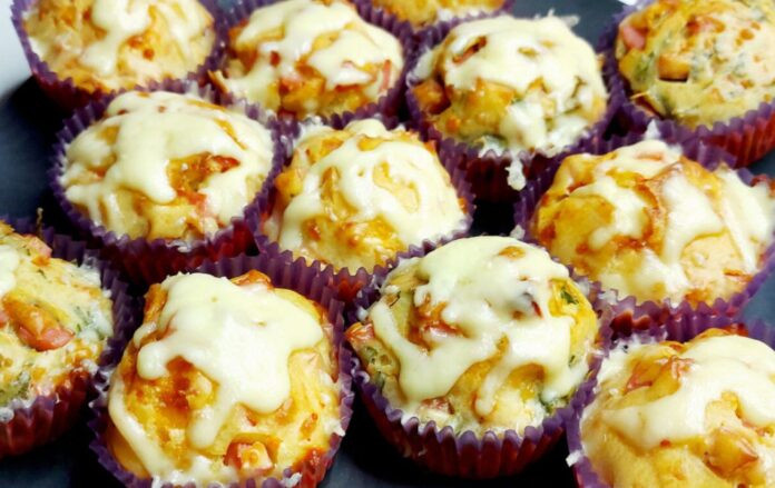 Рецепт кексів із ковбасою та сиром