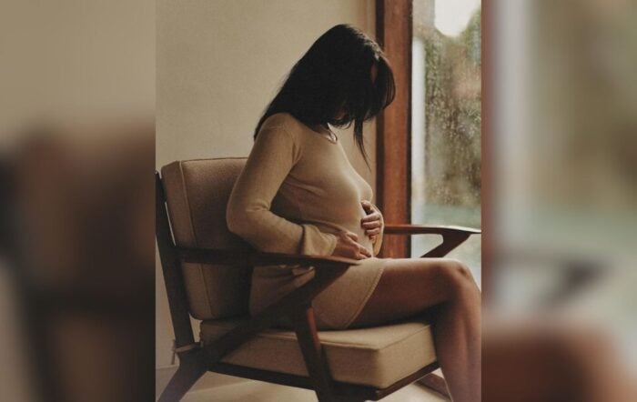 Відома українська співачка Джамала повідомила про вагітність і зізналась, що скоро стане мамою