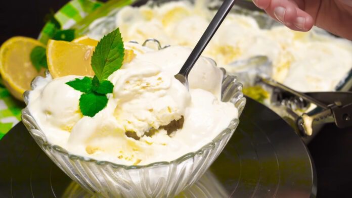Кулінари розповіли, як приготувати домашнє морозиво за 5 хвилин