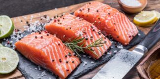 Рекомендації шеф-кухаря: як правильно засолити червону рибу