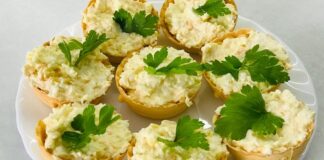 Рецепт сирної закуски, який готується за 20 хвилин: справжня смакота