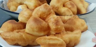 Найсмачніші креблі на кефірі: рецепт зі звичайних продуктів