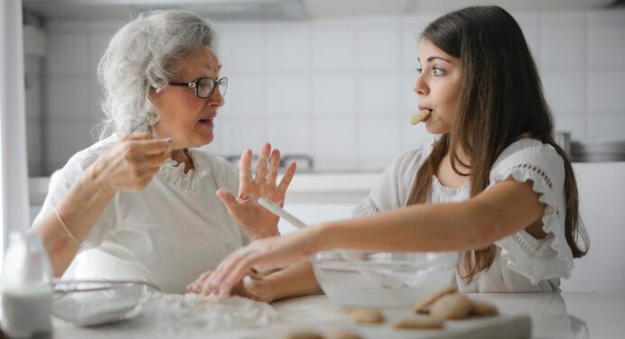 Доглядаємо за рідними: корисні сніданки для стареньких з любов’ю та турботою. Порадуйте близьких 
