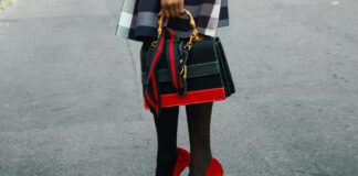 Трендові сумки 2024 року для жінок різного віку від Анни Трінчер до Софії Ротару