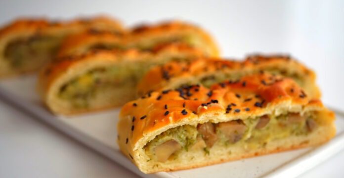 Пиріг з картоплею без яєць та молочних продуктів Пиріг з картоплею без яєць та молочних продуктів