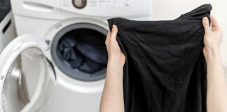 Як правильно прати чорні речі 