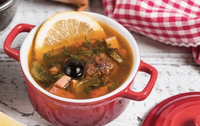 Кулінари поділились головними секретами приготування солянки Кулінари поділились головними секретами приготування солянки