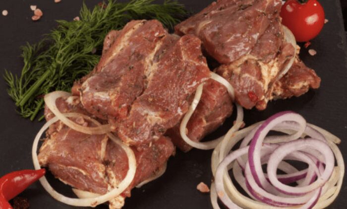 Як правильно маринувати мʼясо в домашніх умовах