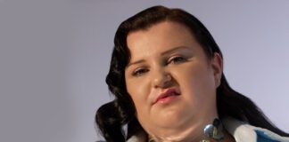 Alyona Alyona показала подарунок від бойфренда