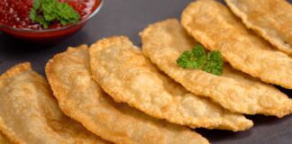 Тісто на чебуреки за моїм фірмовим рецептом