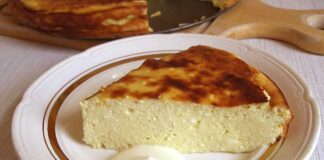 Простий у приготуванні рецепт сирної запіканки, яка нагадає десерт із вашого дитинства