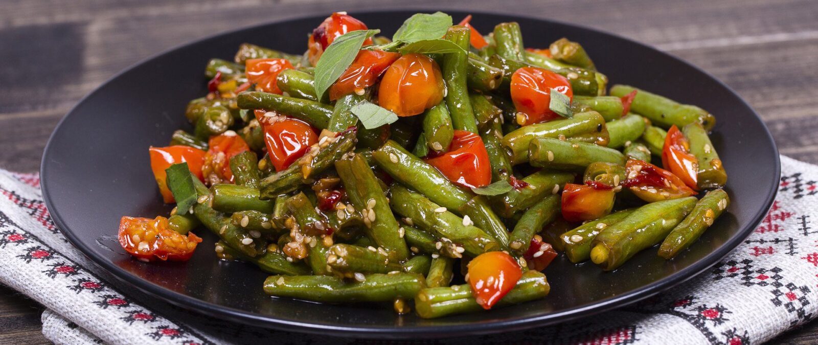 Рецепт салату зі стручковою квасолею