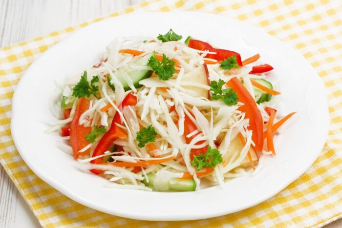 Кулінари опублікували вдалий рецепт овочевого салату, на якому можна легко та швидко схуднути