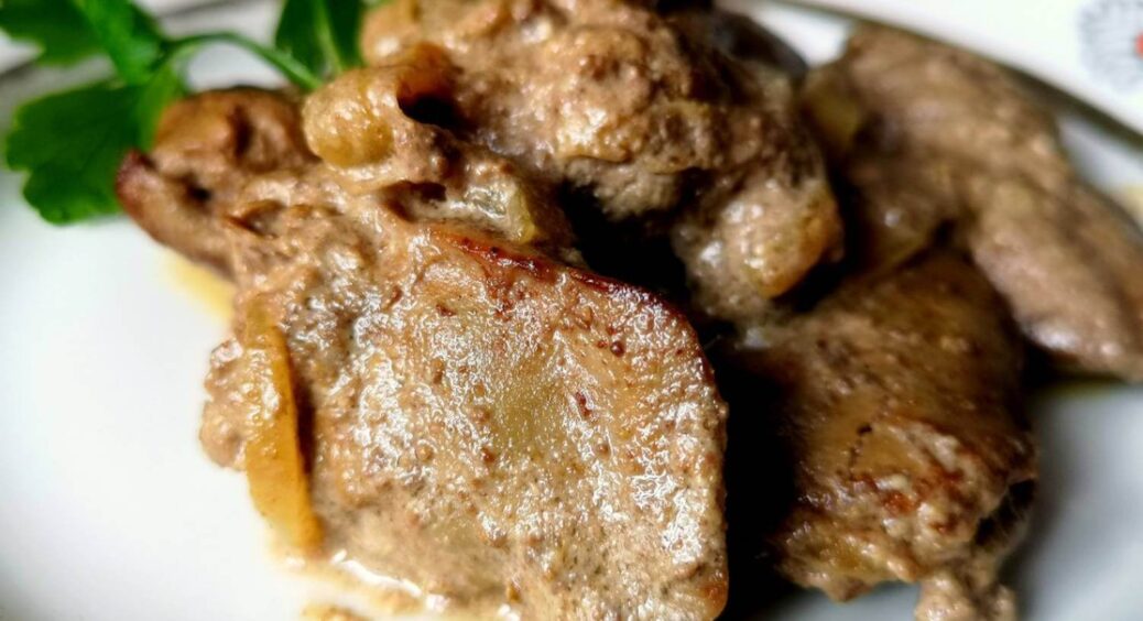 Кума порадила приготувати печінку в молоці – спочатку не хотіла, але смачніше за це, я не їла нічого 