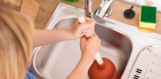 Як прочистити засмічення у мийнику на кухні