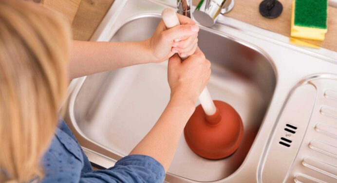 Забився мийник на кухні – кожна господиня впорається самостійно за 3 хвилини: проста хитрість допомагає мені 