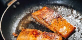 Як смажити рибу без бризок