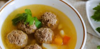 Як приготувати смачний та легкий суп: рецепт ї