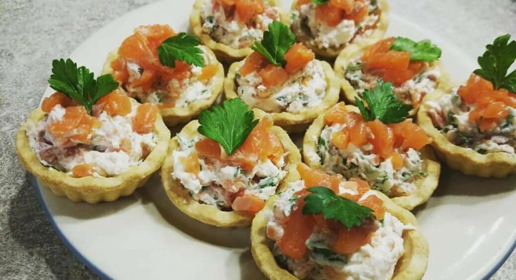 Закуска “Японська мрія” – не потрібен майонез, але точно треба сирок: найсмачніше поєднання рибки з овочами 