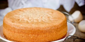 Кулінари пояснили, в чому секрет вдалого бісквіту
